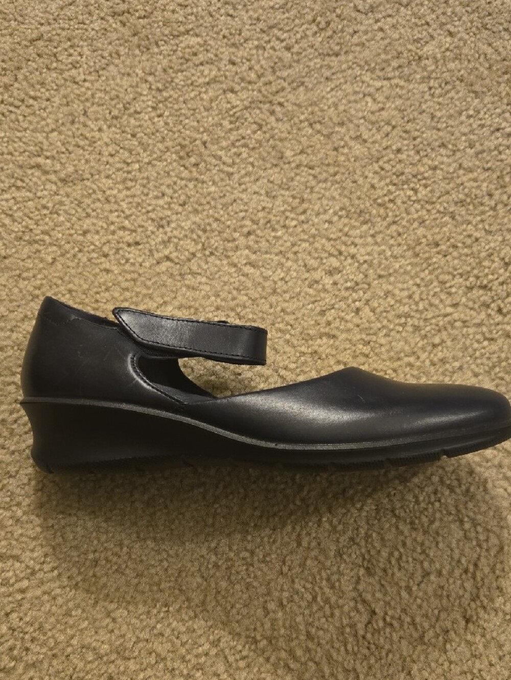 Women' Mary Jane Shoes in Black - Picture 2 of 2